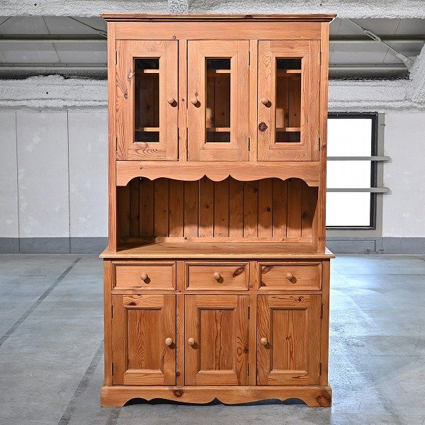 中古家具のmaruの過去の買取実績:英国パイン材 キャビネット(木製収納家具)