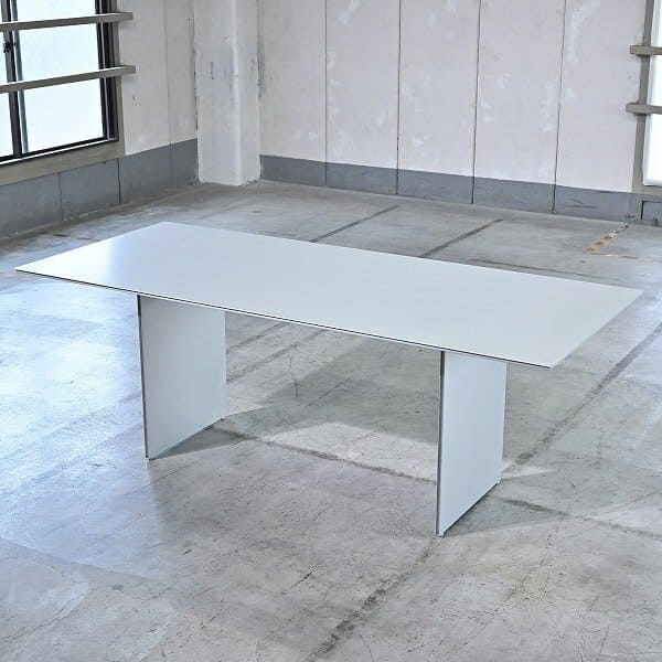 Cassina IXC. 「AIRFRAME30024」テーブル David Chipperfield ダイニング カッシーナイクスシー デヴィッド・チッパーフィール【 中古家具/中古インテの商品写真