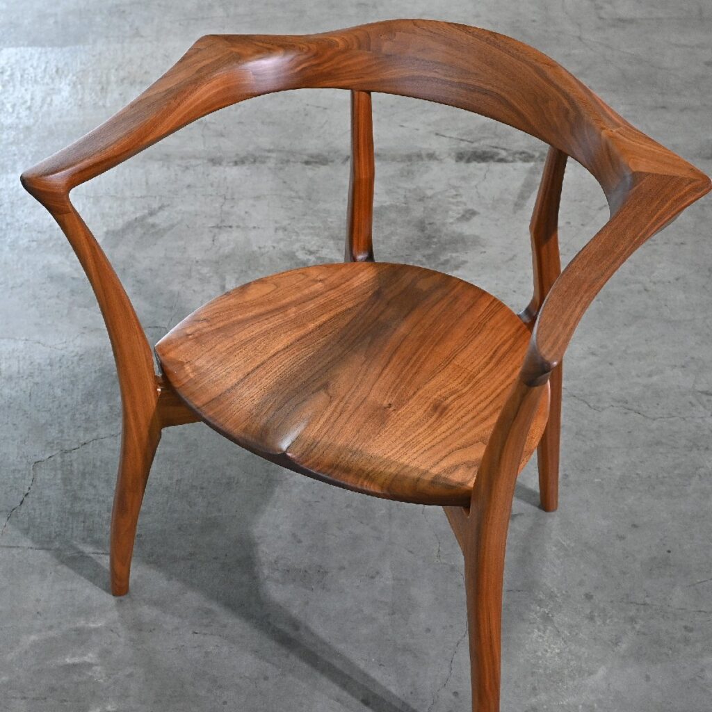 家具工房KOMA 家具 アームチェア A ウォールナット無垢材 松岡茂樹 一人掛け 椅子 リビングの商品写真