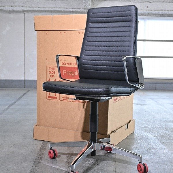 新品 未使用 Cassina ixc 取扱いInterstuhl社 「VINTAGE IS5 1V61/キャスタースウィベルチェア」A フォルカーエイジングの商品写真