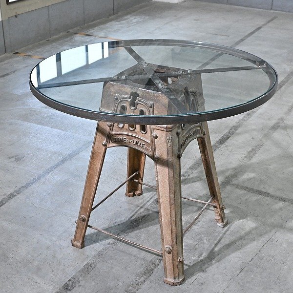 ★アメリカビンテージ モール・リチャードソン社 ラウンドテーブル ガラストップ インダストリアル ブルックリン 工業 倉庫 無骨の商品写真