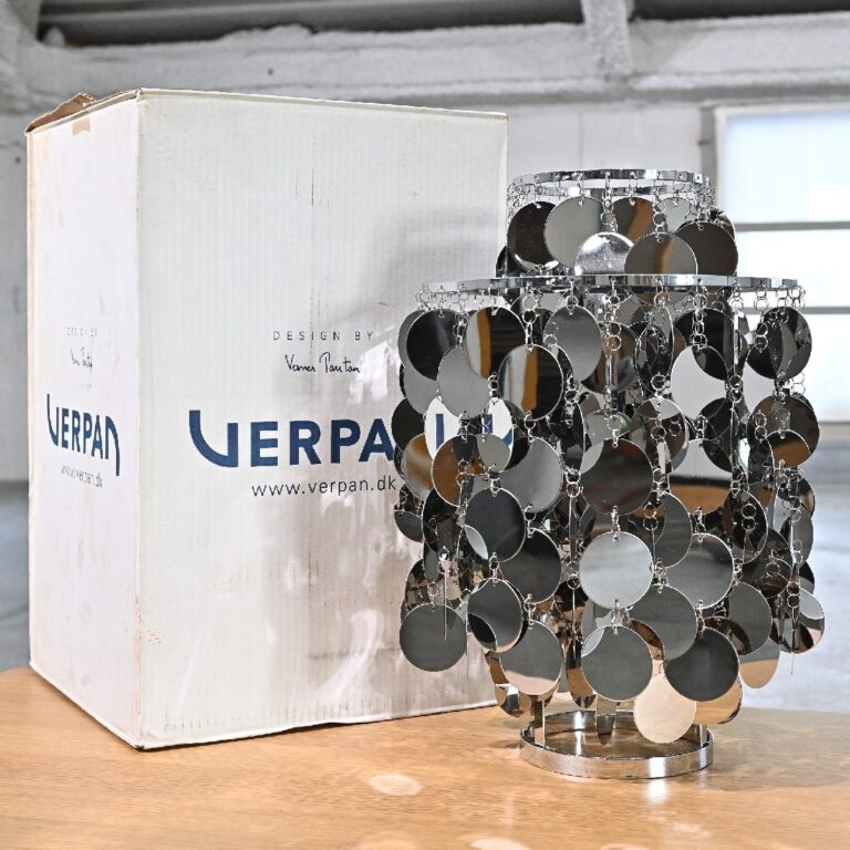 VERPAN 「FUN METAL/ファン・メタル」テーブルライト ヴェルナー・パントン テーブルスタンド 照明 ステンレス ヴァーパンの商品写真