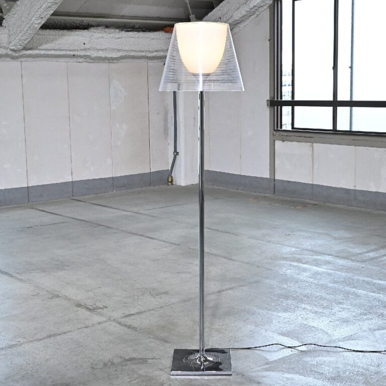 FLOS 「Ktribe F2」フロアランプ フィリップスタルク 照明 間接 電球 ライト リビングの商品写真
