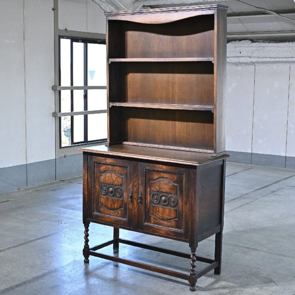 イギリスアンティーク カップボード オーク無垢材 食器棚 ビンテージ 収納 棚 シェルフ クラシックの商品写真