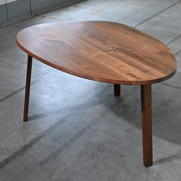 若葉家具 「MK.304 kaname omusubi table/かなめおむすびテーブル」ウォールナット無垢材 小泉 誠 オイル塗装 ダイニングの商品写真