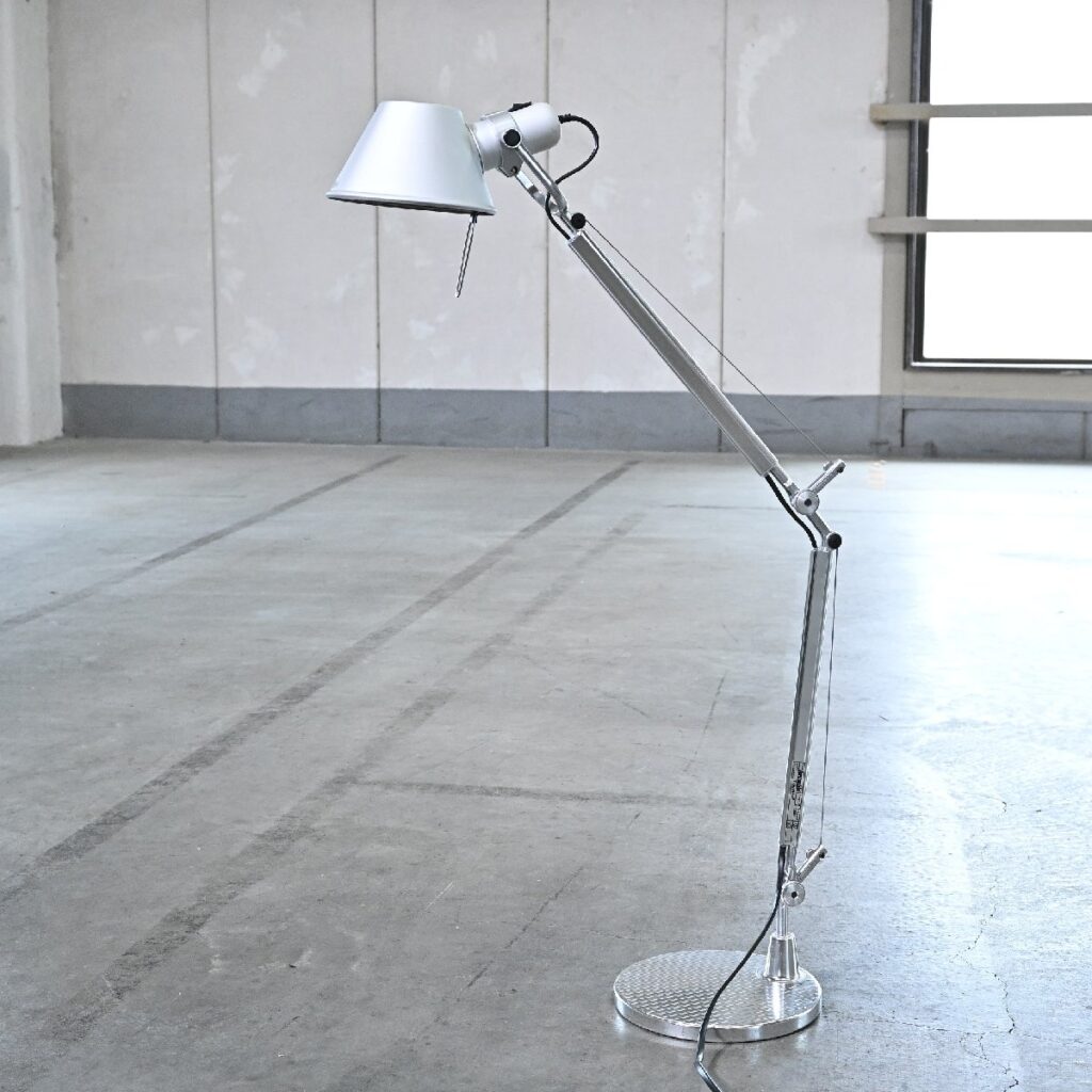 2007年製 イタリア Artemide 「Tolomeo/トロメオ」デスクライト 書斎 リビング ホテル 客室 寝室の商品写真