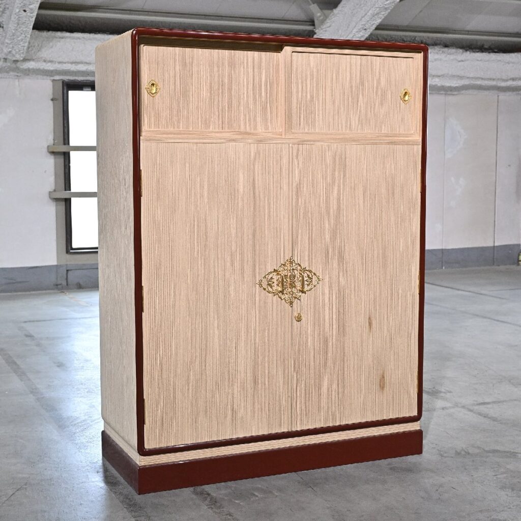 伝統的工芸品 加茂桐箪笥 観音開き 伝統工芸士 田澤謙介 作 無垢材 整理タンス たんすの商品写真