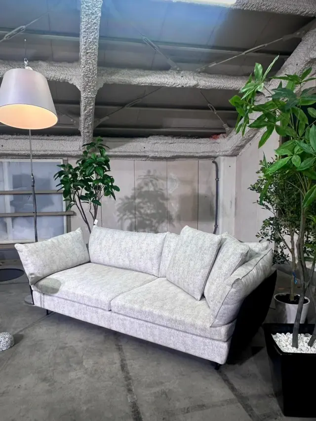 トップページ - 中古家具のmaru（株式会社モーベルマン）